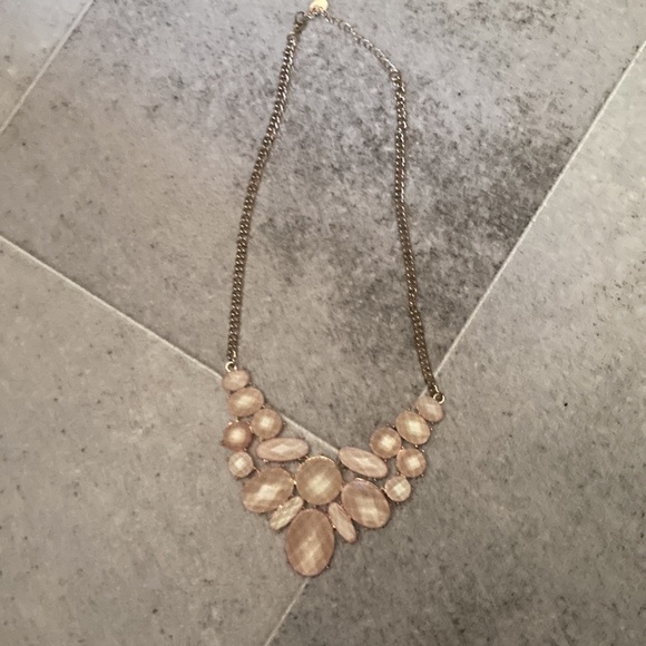 Claires - Picture 5 of 10